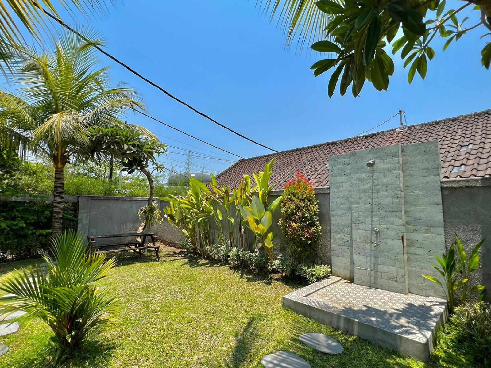 Cg Guesthouse Canggu Экстерьер фото
